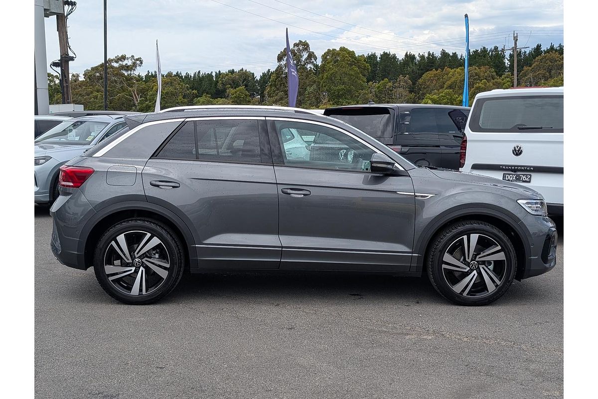 2025 Volkswagen T-Roc 140TSI R-Line D11