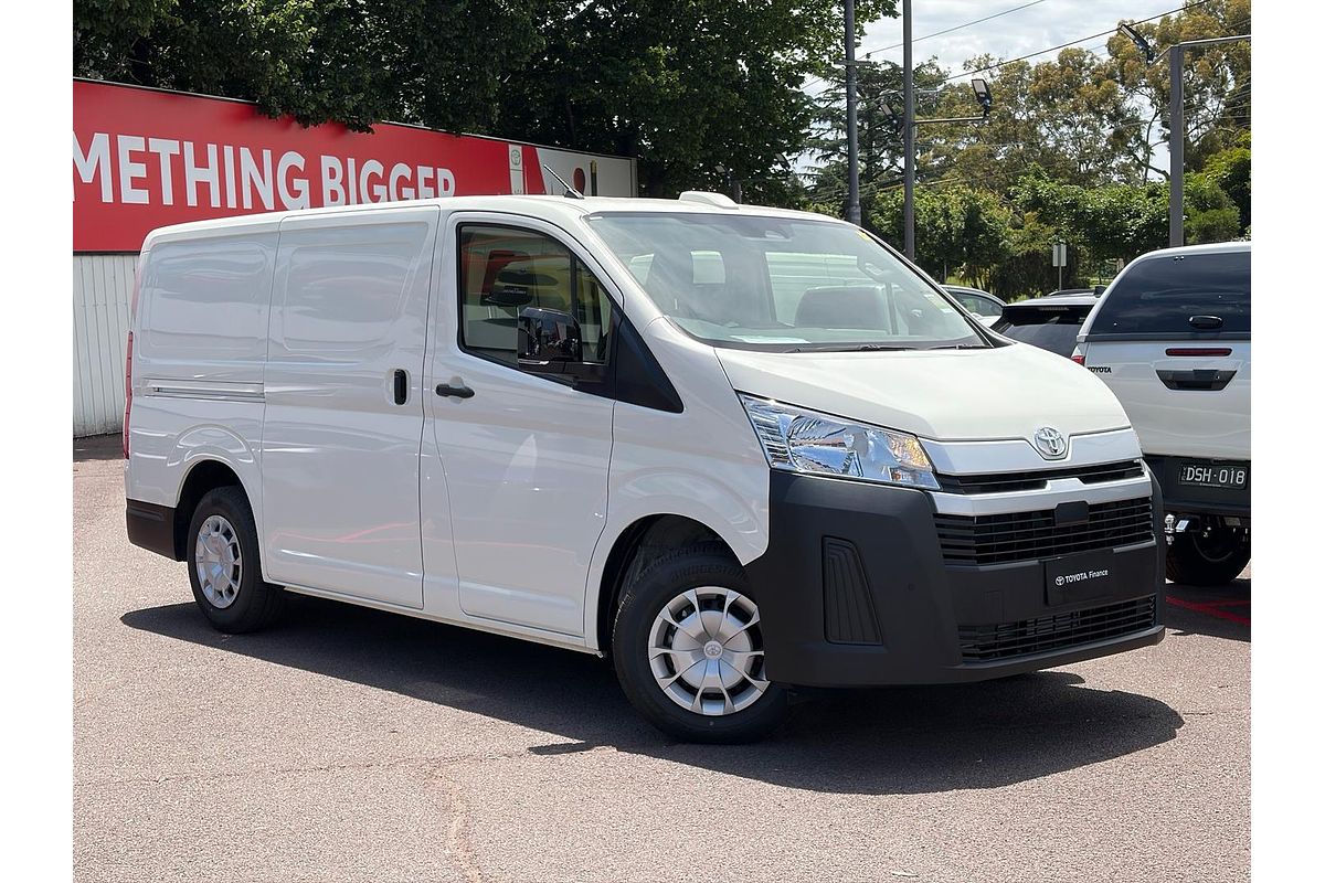 2025 Toyota Hiace GDH300R LWB