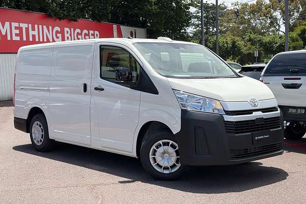 2025 Toyota Hiace GDH300R LWB