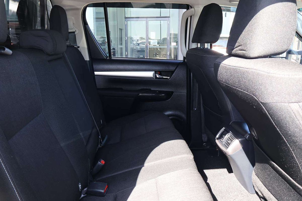 2019 Toyota Hilux SR5 GUN126R 4X4