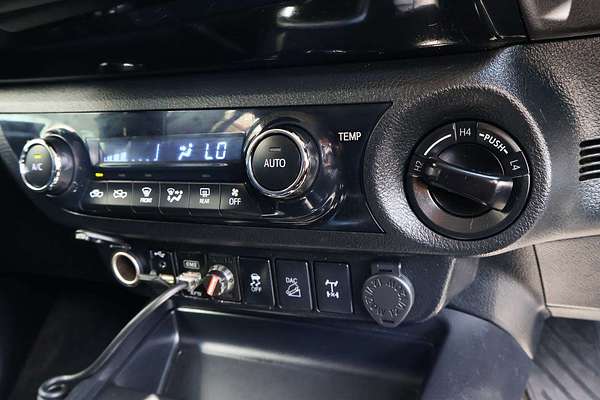 2019 Toyota Hilux SR5 GUN126R 4X4