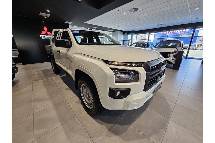 2025 Mitsubishi Triton GLX MV 4X4