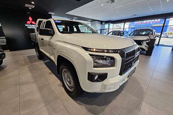2025 Mitsubishi Triton GLX MV 4X4