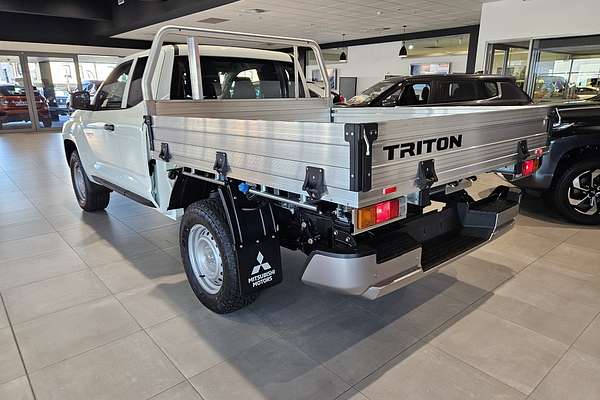 2025 Mitsubishi Triton GLX MV 4X4