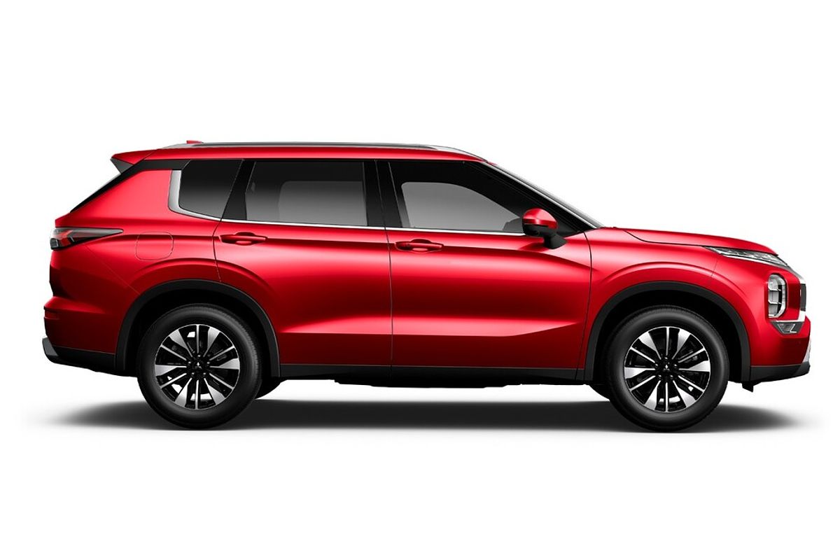 2025 Mitsubishi Outlander LS ZM