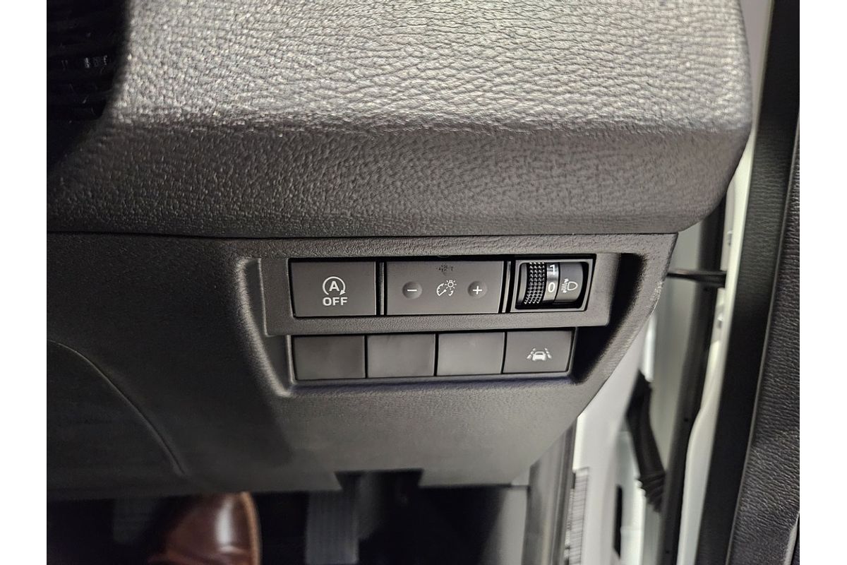 2025 Mitsubishi Triton GLX MV 4X4