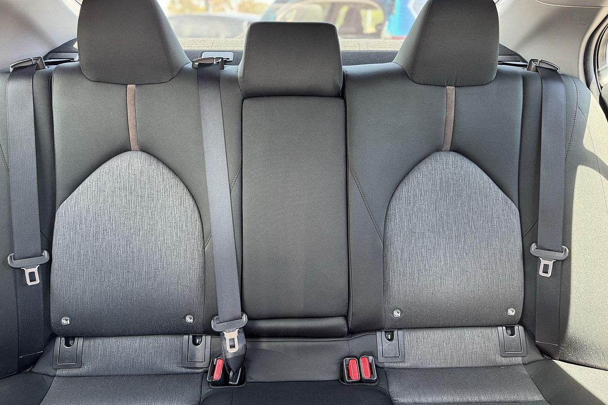 2018 Toyota Camry Ascent ASV70R