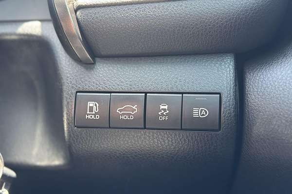 2018 Toyota Camry Ascent ASV70R