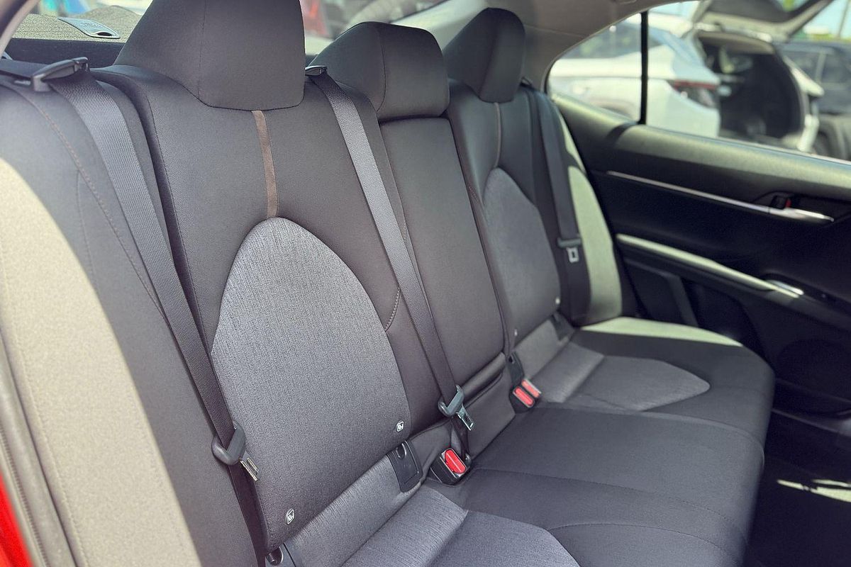 2018 Toyota Camry Ascent ASV70R