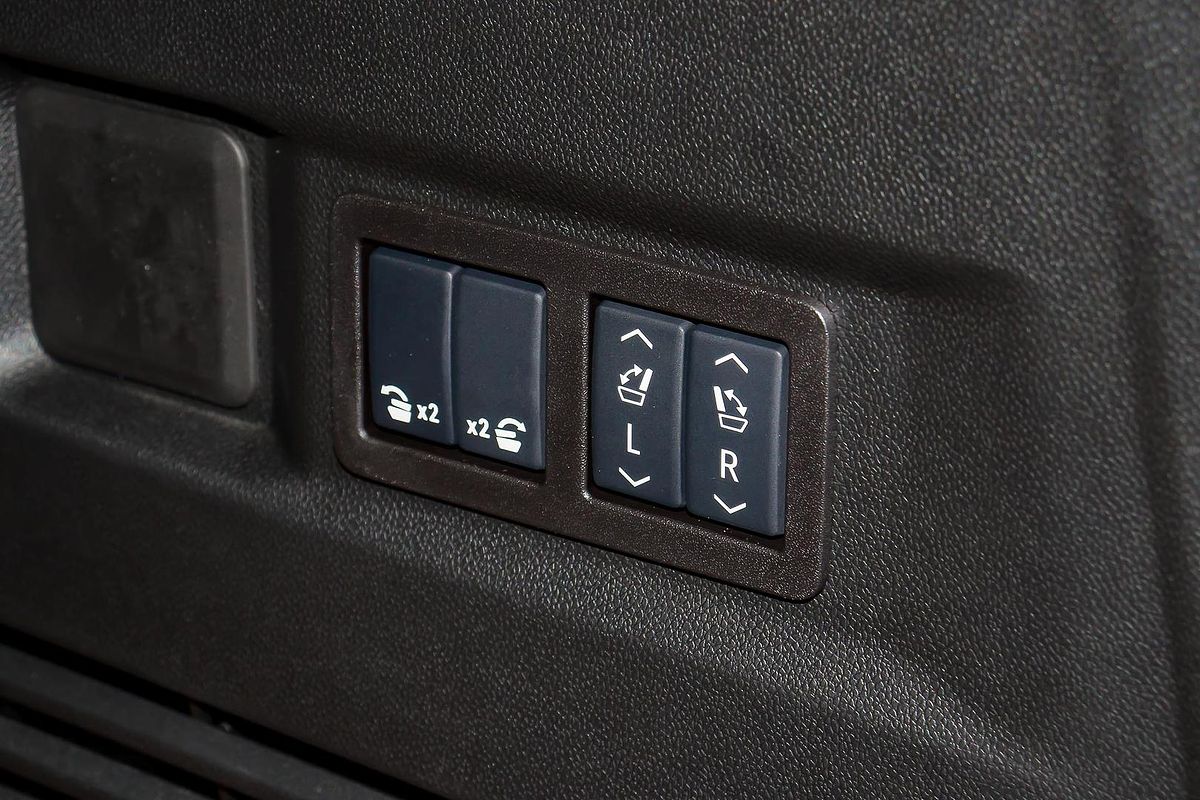 2025 GMC Yukon Denali T1