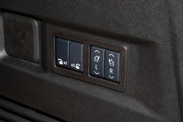 2025 GMC Yukon Denali T1