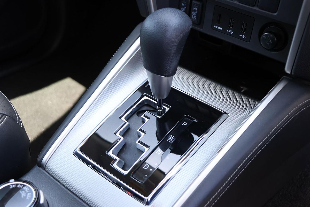 2023 Mitsubishi Triton GSR MR 4X4