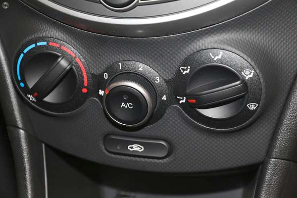 2018 Hyundai Accent Sport RB6