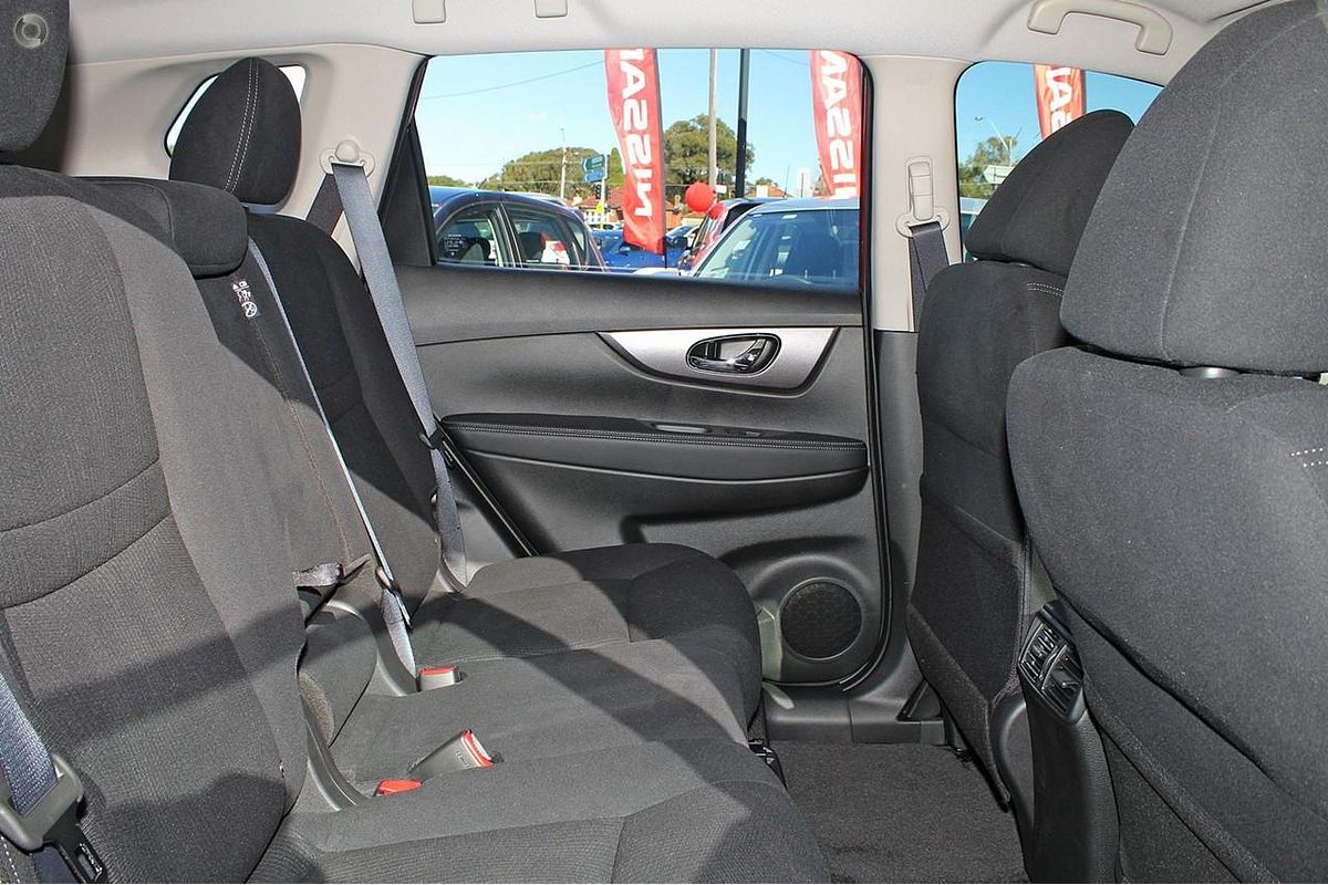 2017 Nissan X-TRAIL ST T32