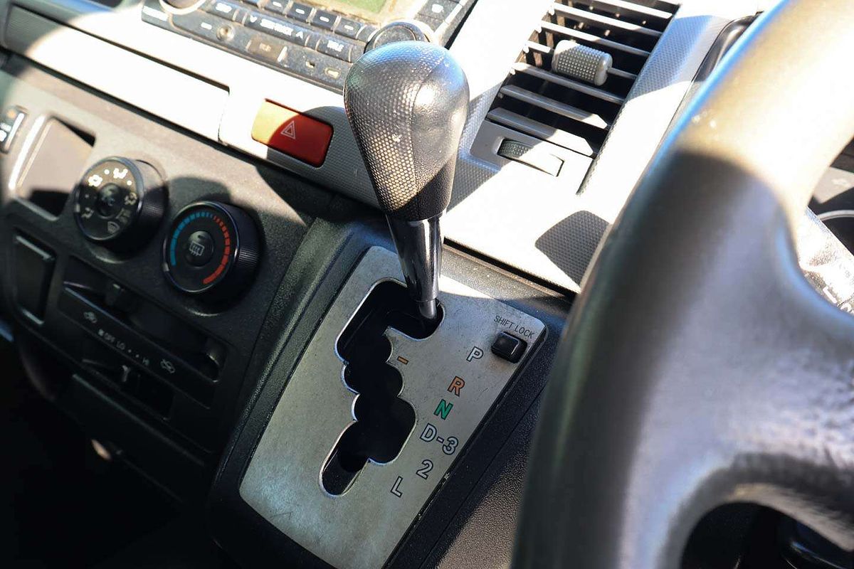 2011 Toyota Hiace Commuter KDH223R ELWB High Roof