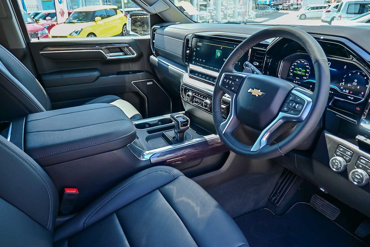 2025 Chevrolet Silverado 1500 LTZ Premium W/Tech Pack T1 4X4