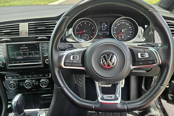 2017 Volkswagen Golf 110TSI Highline 7