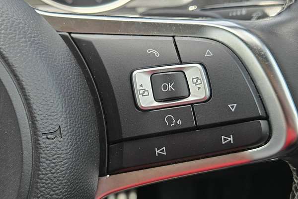 2017 Volkswagen Golf 110TSI Highline 7