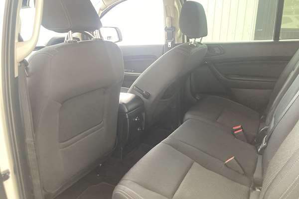 2022 Ford Everest Ambiente UA II 3.2L