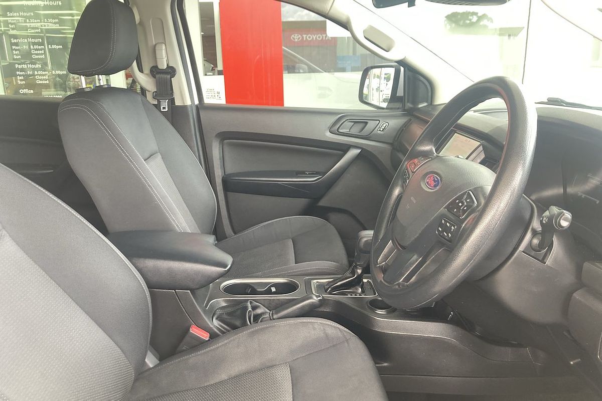 2022 Ford Everest Ambiente UA II 3.2L