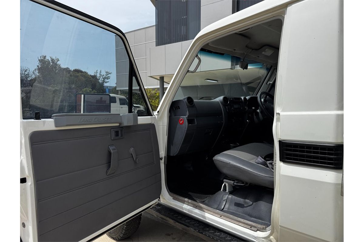 2013 Toyota Landcruiser Workmate VDJ79R 4X4