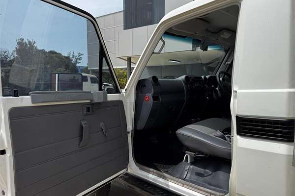 2013 Toyota Landcruiser Workmate VDJ79R 4X4