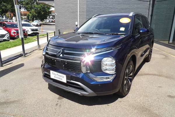 2025 Mitsubishi Outlander LS ZM