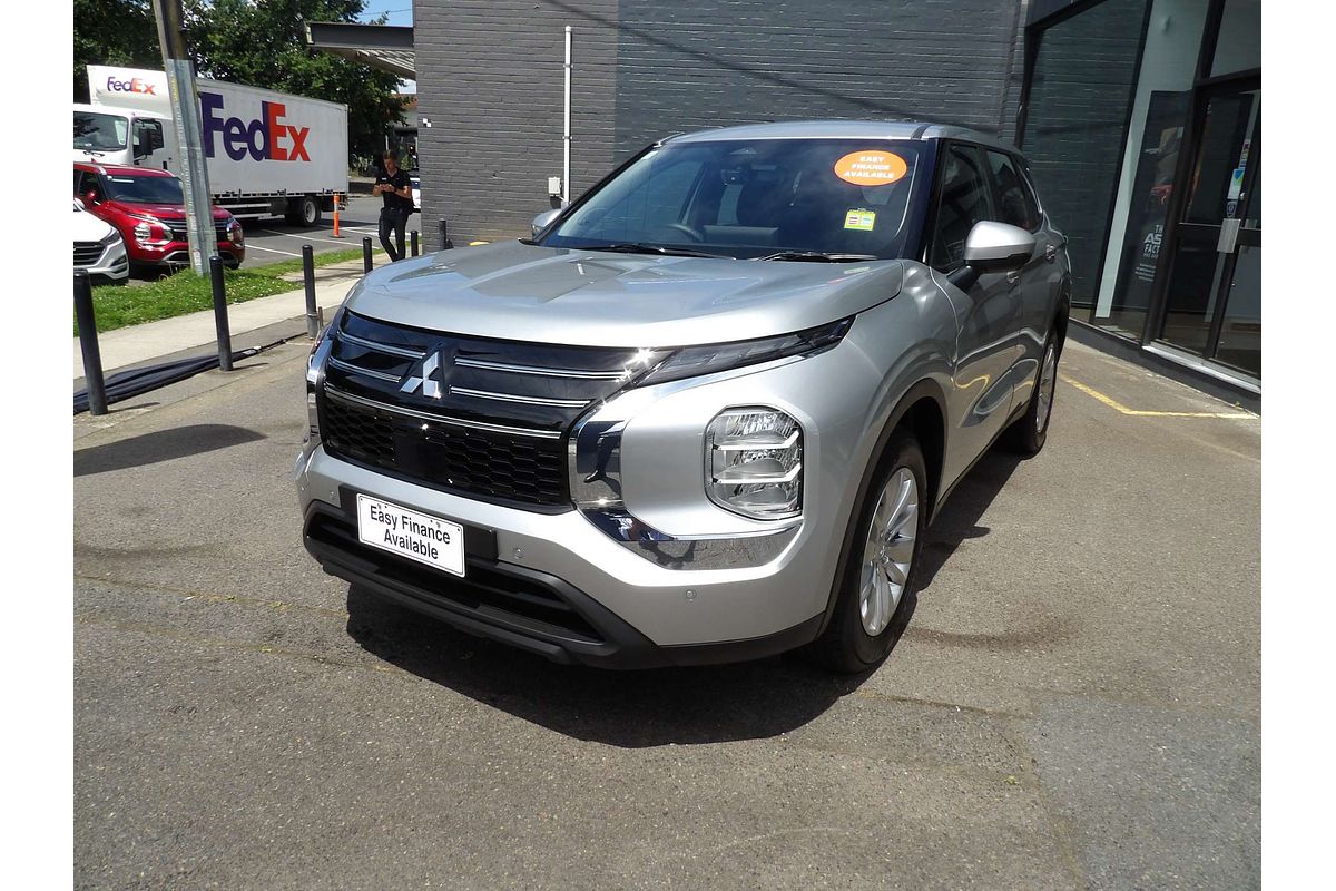 2025 Mitsubishi Outlander ES ZM