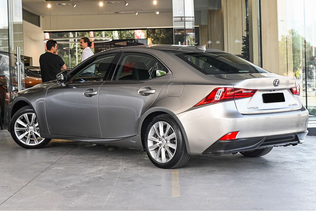 2014 Lexus IS IS300h Luxury AVE30R