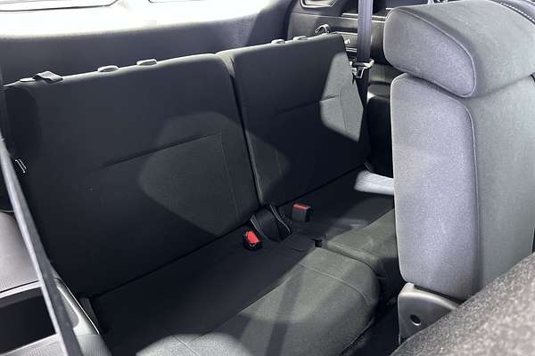 2023 Mitsubishi Outlander ES ZM