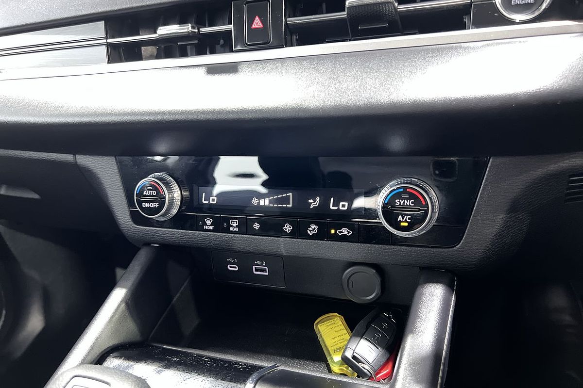 2023 Mitsubishi Outlander ES ZM