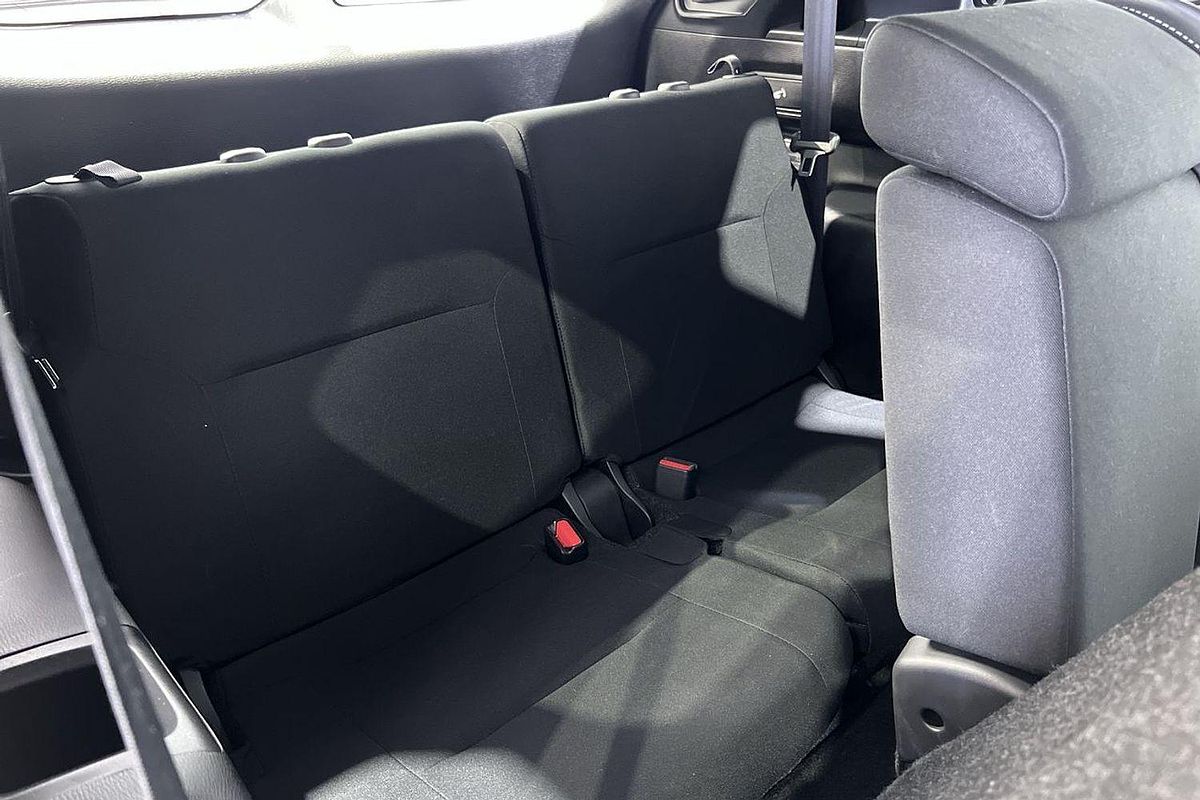 2023 Mitsubishi Outlander ES ZM