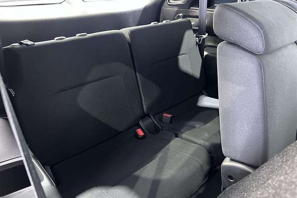 2023 Mitsubishi Outlander ES ZM