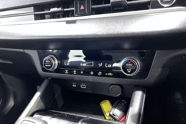 2023 Mitsubishi Outlander ES ZM