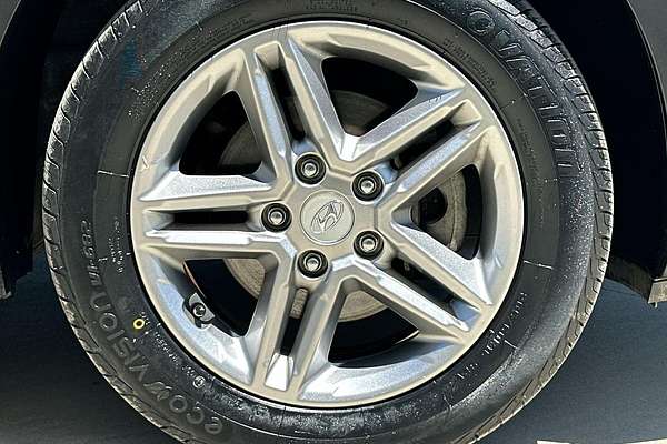 2020 Hyundai Kona Active OS.3