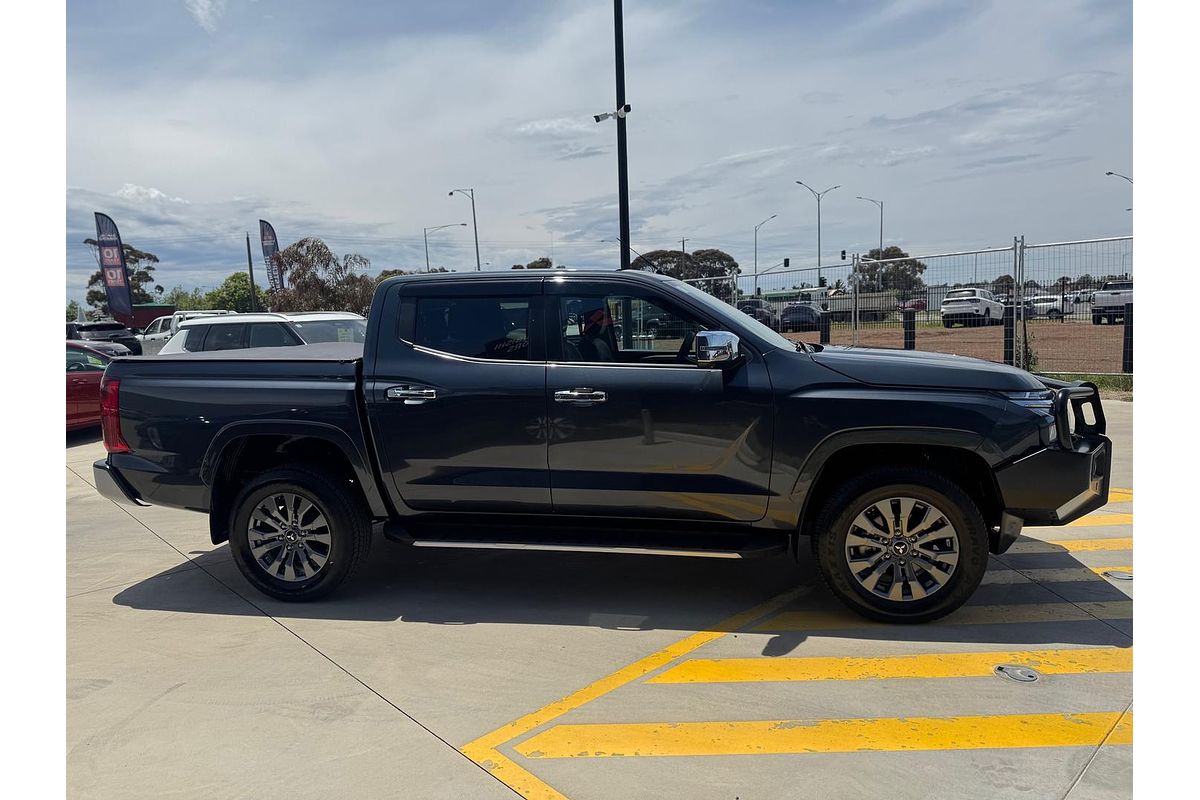 2025 Mitsubishi Triton GLS MV 4X4