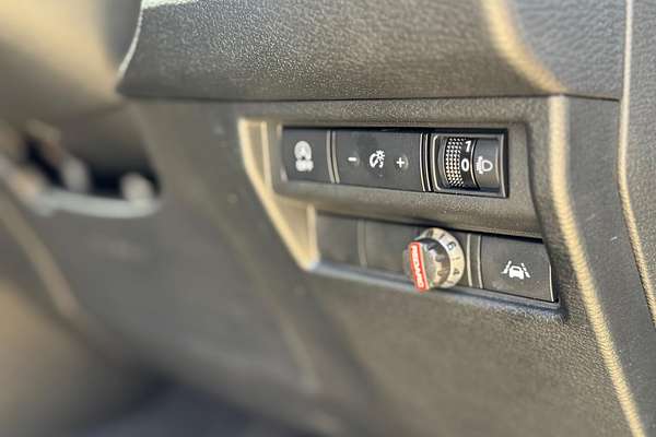 2025 Mitsubishi Triton GLS MV 4X4