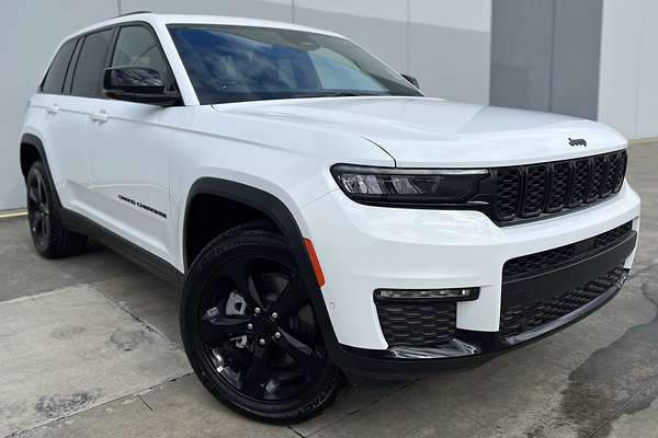2025 Jeep Grand Cherokee Night Eagle WL