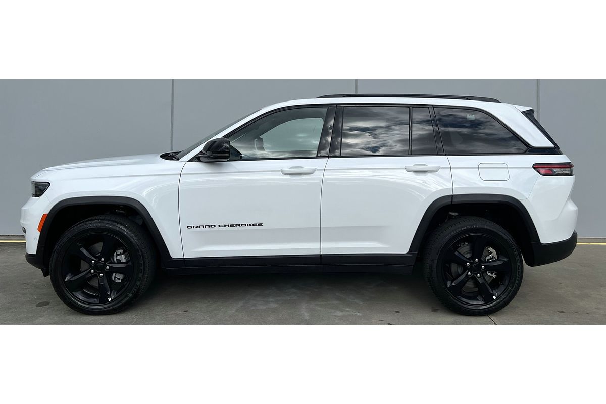 2025 Jeep Grand Cherokee Night Eagle WL