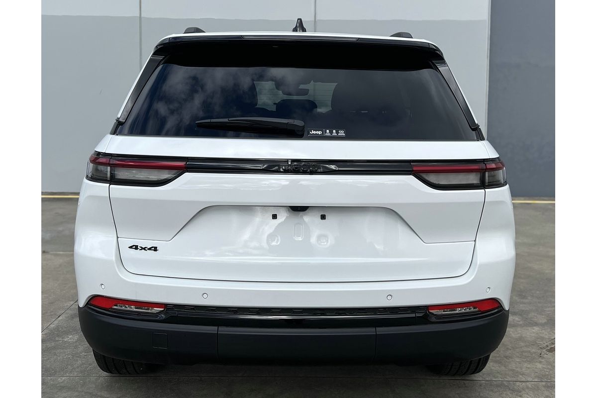 2025 Jeep Grand Cherokee Night Eagle WL