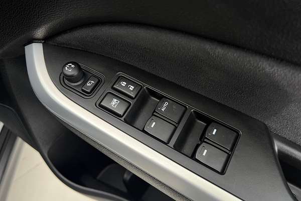 2016 Suzuki Vitara S Turbo LY thumb-9