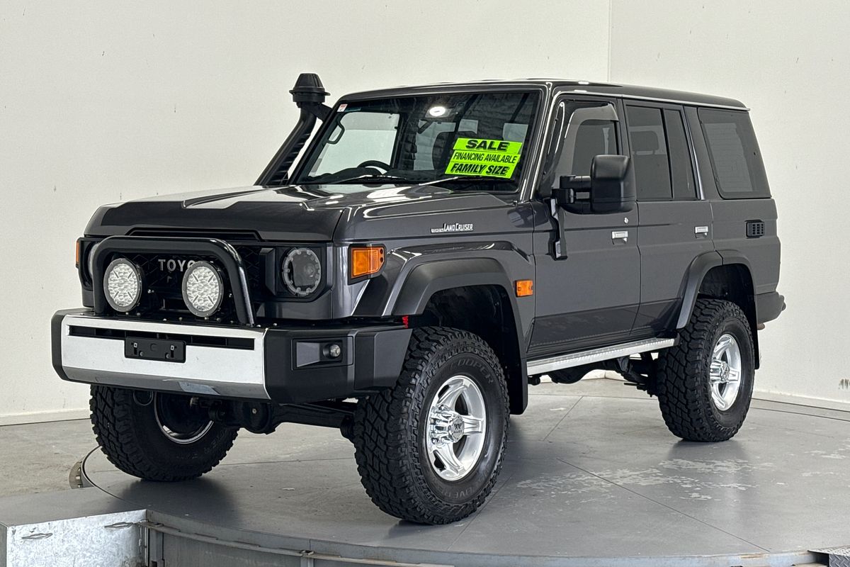 2024 Toyota Landcruiser GXL GDJL76R