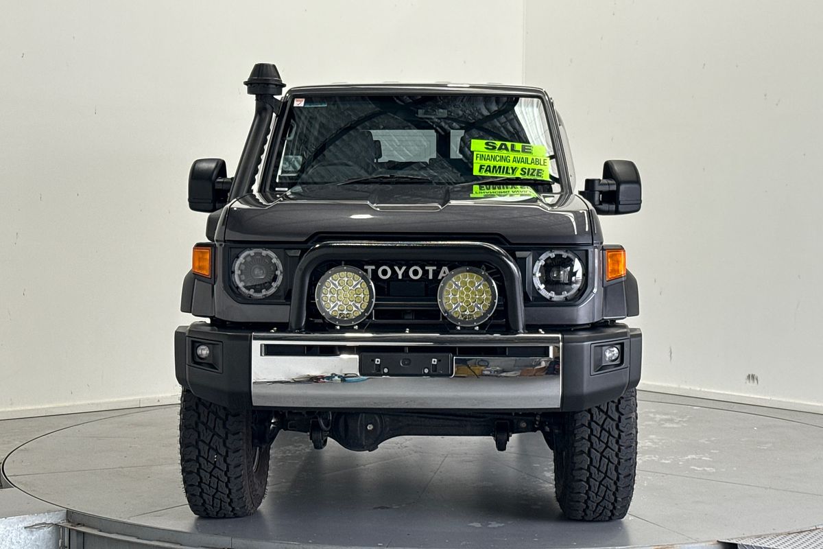 2024 Toyota Landcruiser GXL GDJL76R