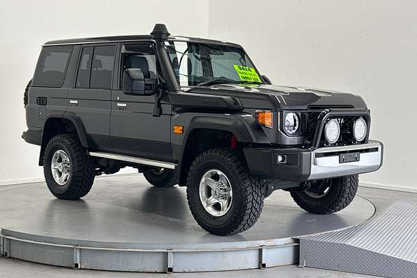 2024 Toyota Landcruiser GXL GDJL76R