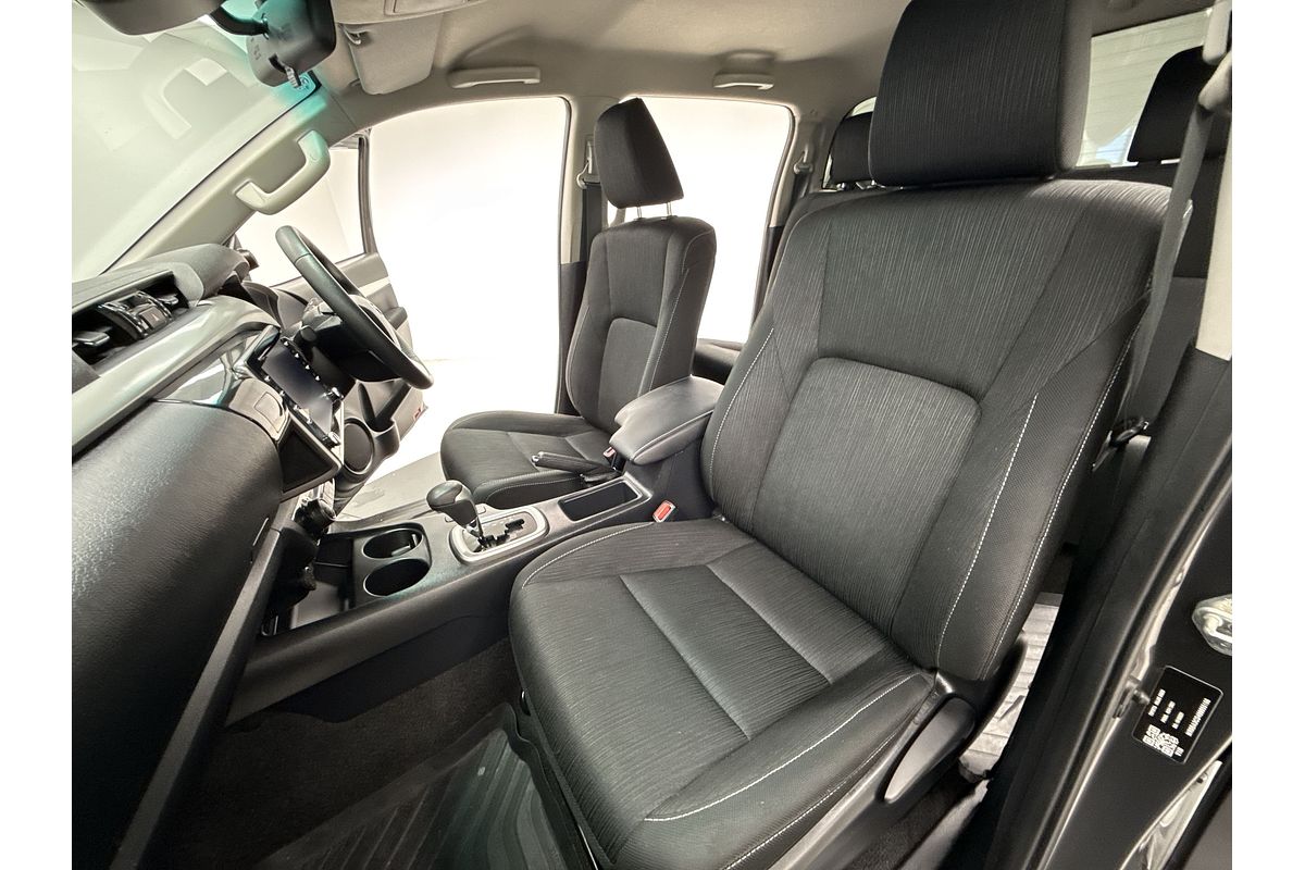 2021 Toyota Hilux SR5 GUN126R 4X4