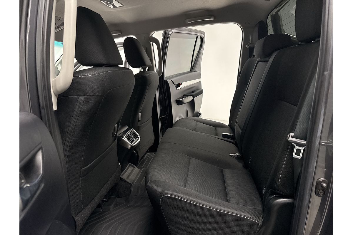 2021 Toyota Hilux SR5 GUN126R 4X4