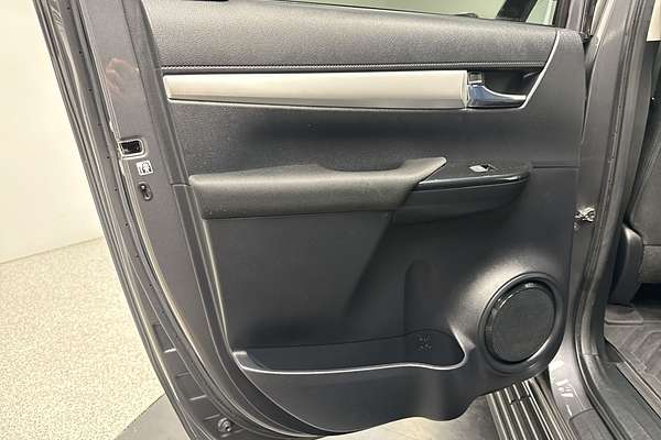 2021 Toyota Hilux SR5 GUN126R 4X4