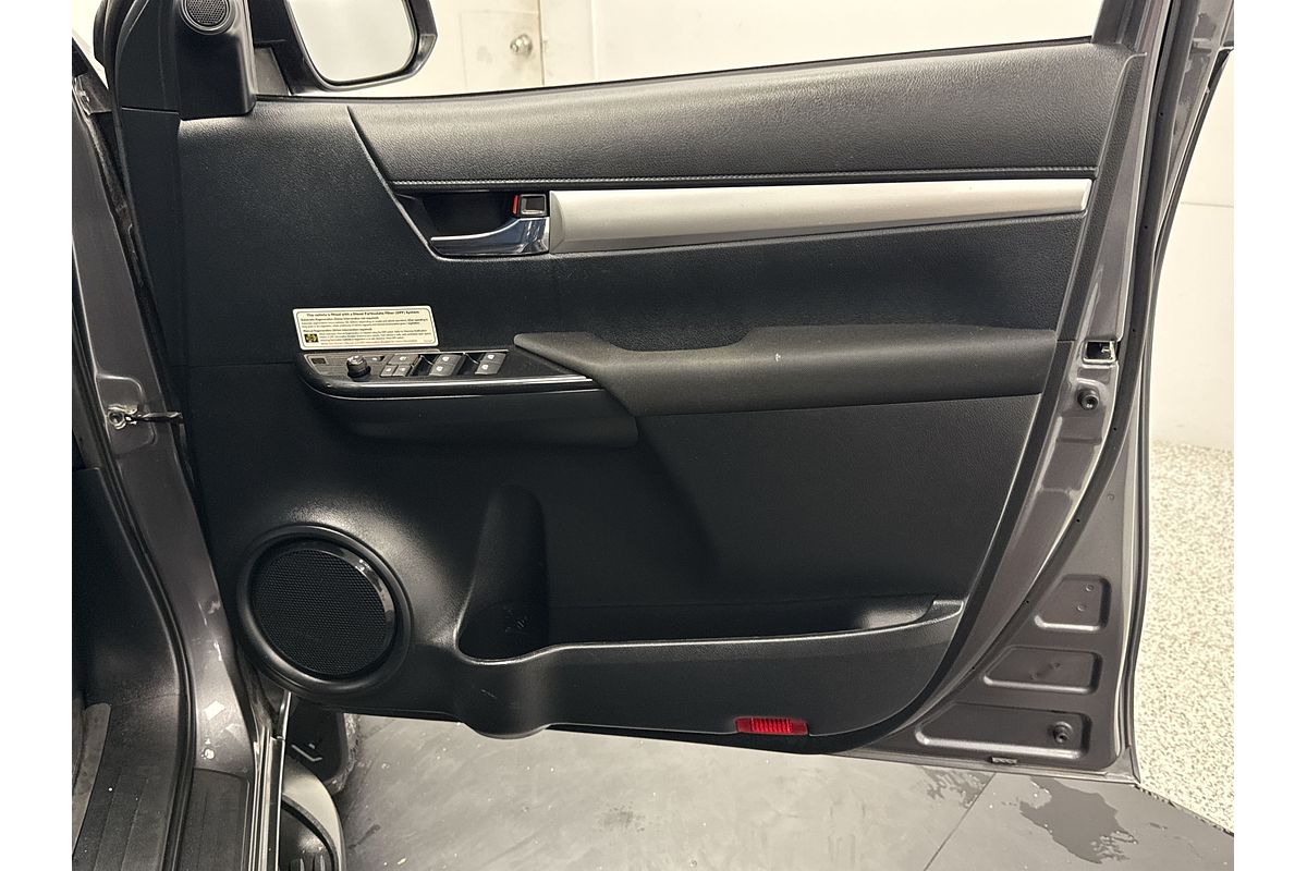 2021 Toyota Hilux SR5 GUN126R 4X4