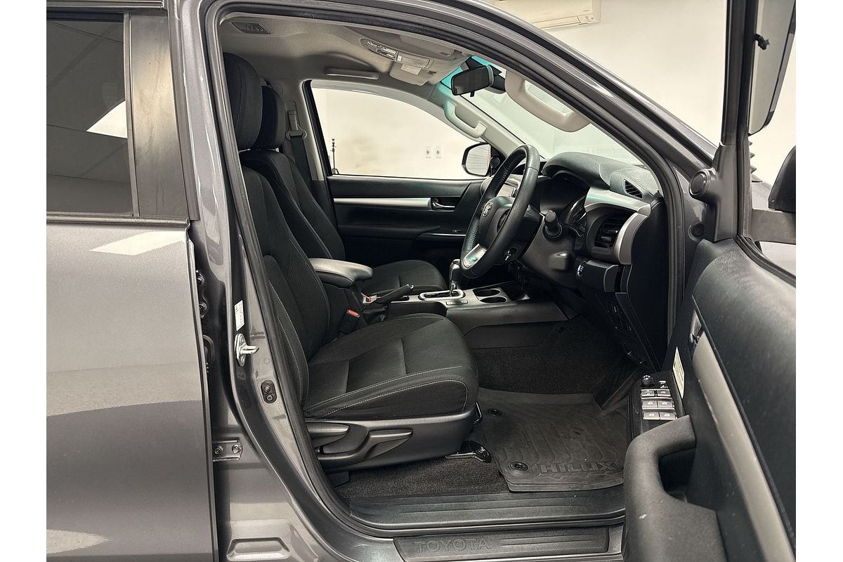 2021 Toyota Hilux SR5 GUN126R 4X4