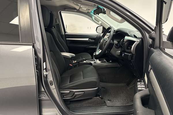 2021 Toyota Hilux SR5 GUN126R 4X4